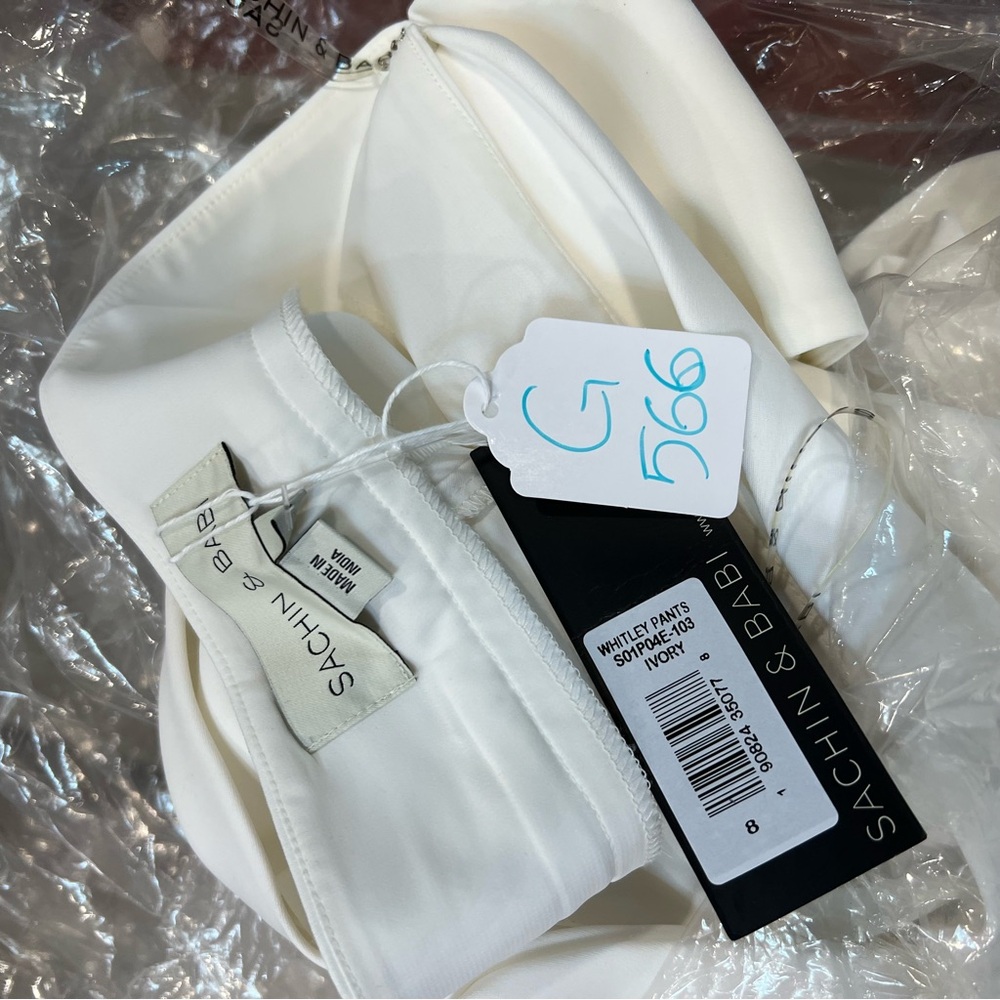 Sachin & Babi Ivory Whitley Flare Leg With Waist Large Bow Detail Pants -Reemoly - Picture 15 of 16